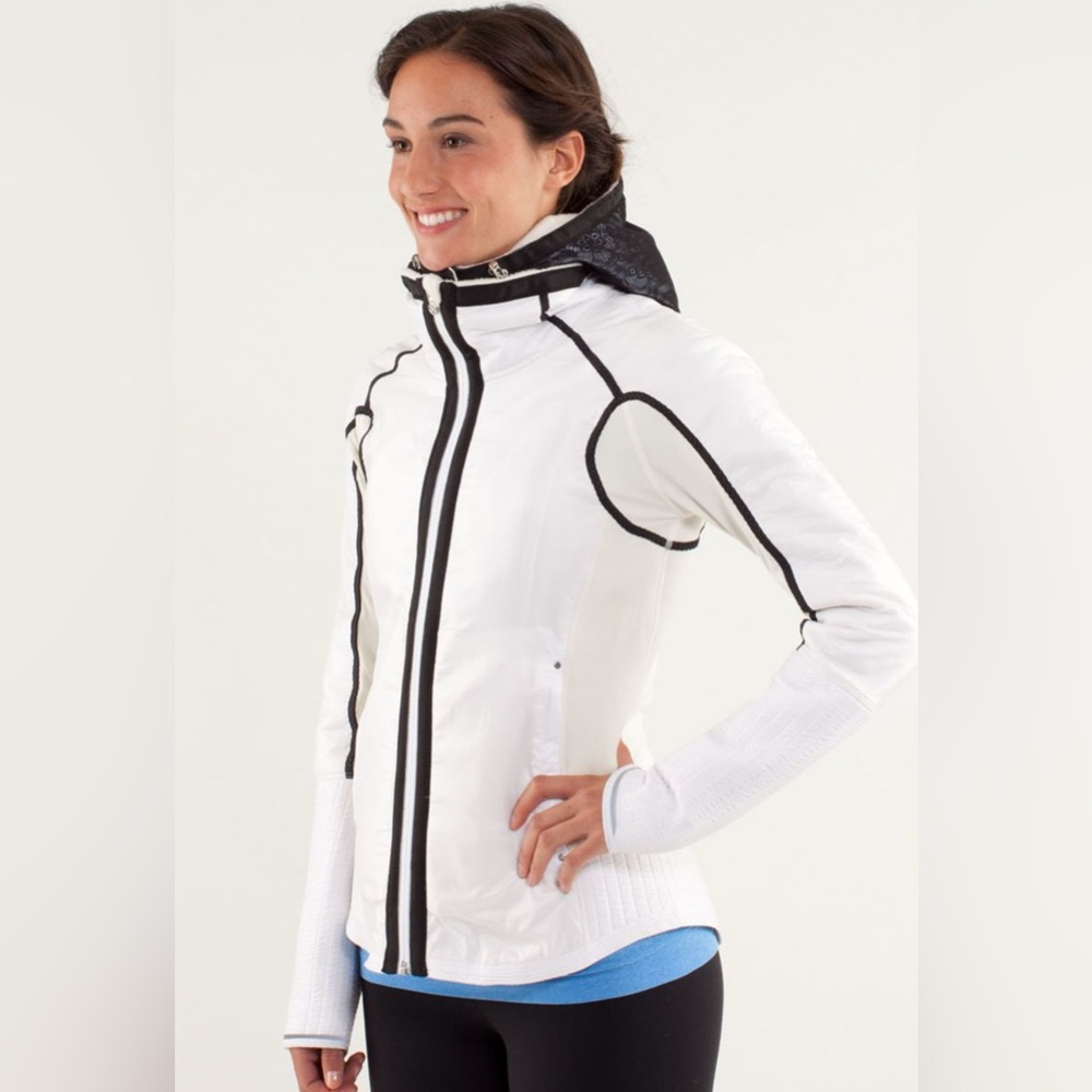 Lululemon Bundle Up Reflective Jacket Including R… - image 2